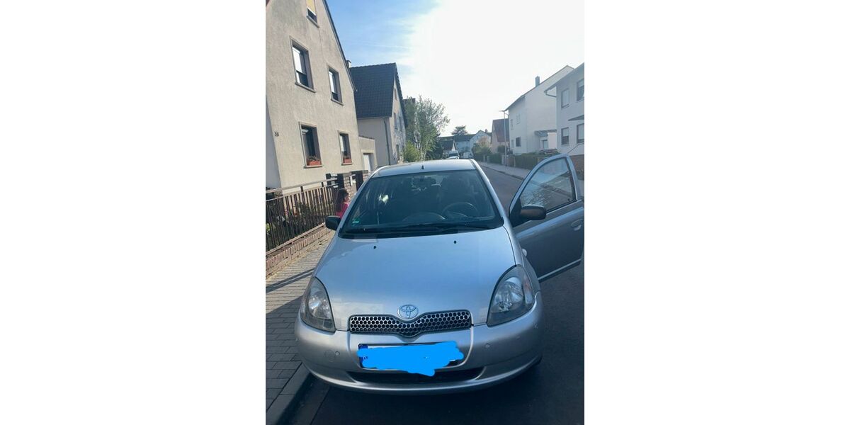 Toyota Yaris 195.500 km 2.950 &euro; Viernheim 68519