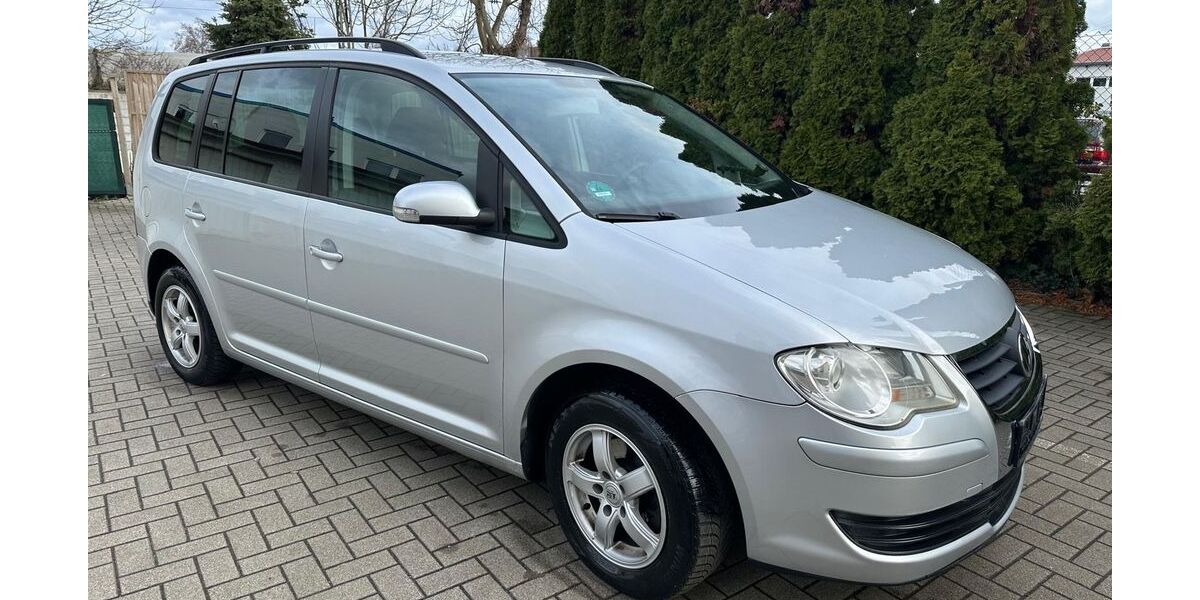 VW Touran 207.000 km 3.950 &euro; Ludwigshafen 67059