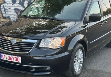 Lancia Voyager 195.000 km 9.999 &euro; Mannheim I Baden-Württemberg 68169