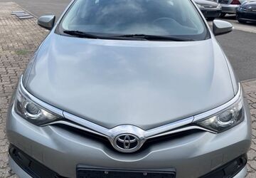 Toyota Auris 152.200 km 7.999 &euro; Speyer 67346