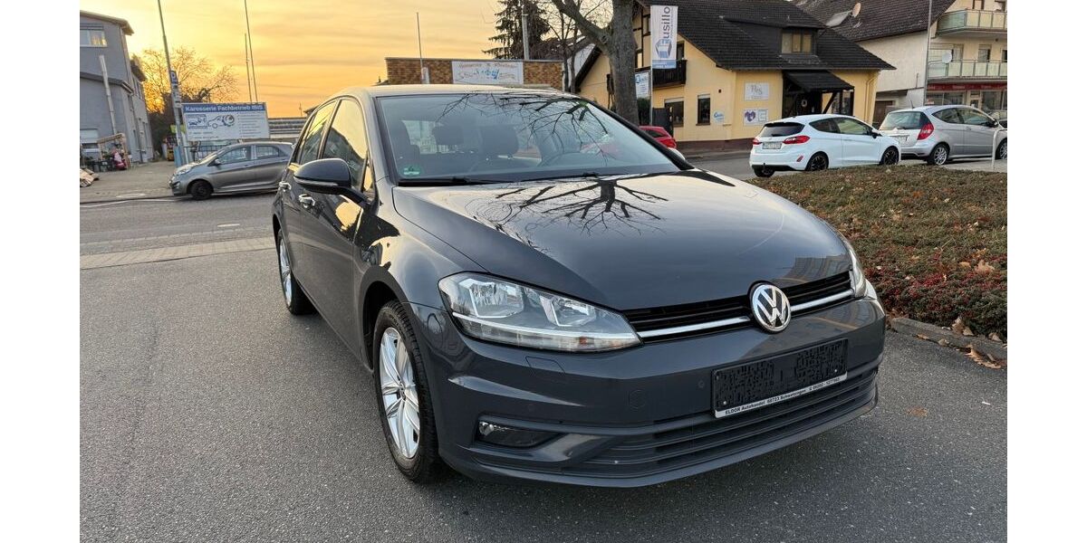 VW Golf 127.000 km 10.600 &euro; Schwetzingen 68723