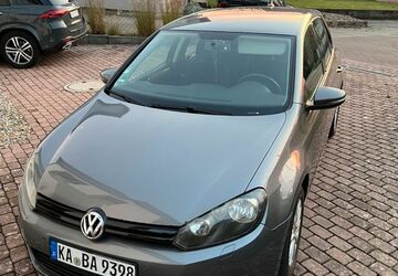 VW Golf 204.000 km 6.000 &euro; Östringen 76684