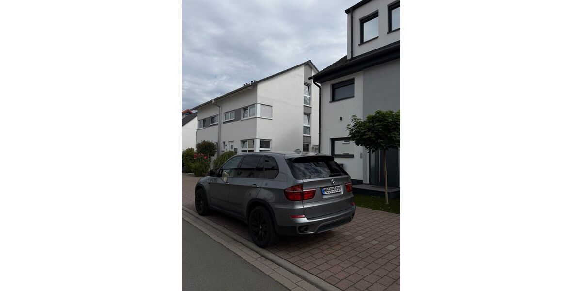 BMW X5 329.000 km 9.300 &euro; Reilingen 68799