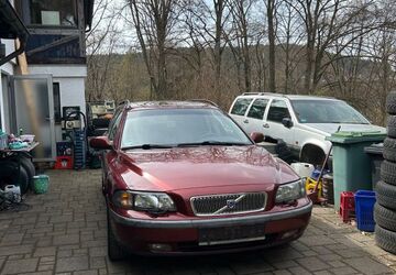 Volvo V70 300.000 km 1.500 &euro; Wilhelmsfeld 69259