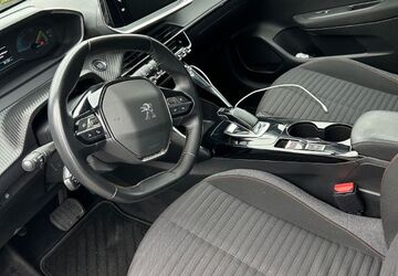 Peugeot 208 91.500 km 12.300 &euro; Ludwigshafen am Rhein 67071