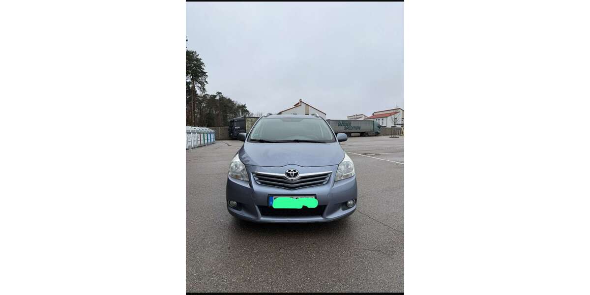 Toyota Verso 208.000 km 5.300 &euro; Mannheim 68161