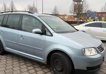 VW Touran 325.000 km 2.987 &euro; Mannheim 68199