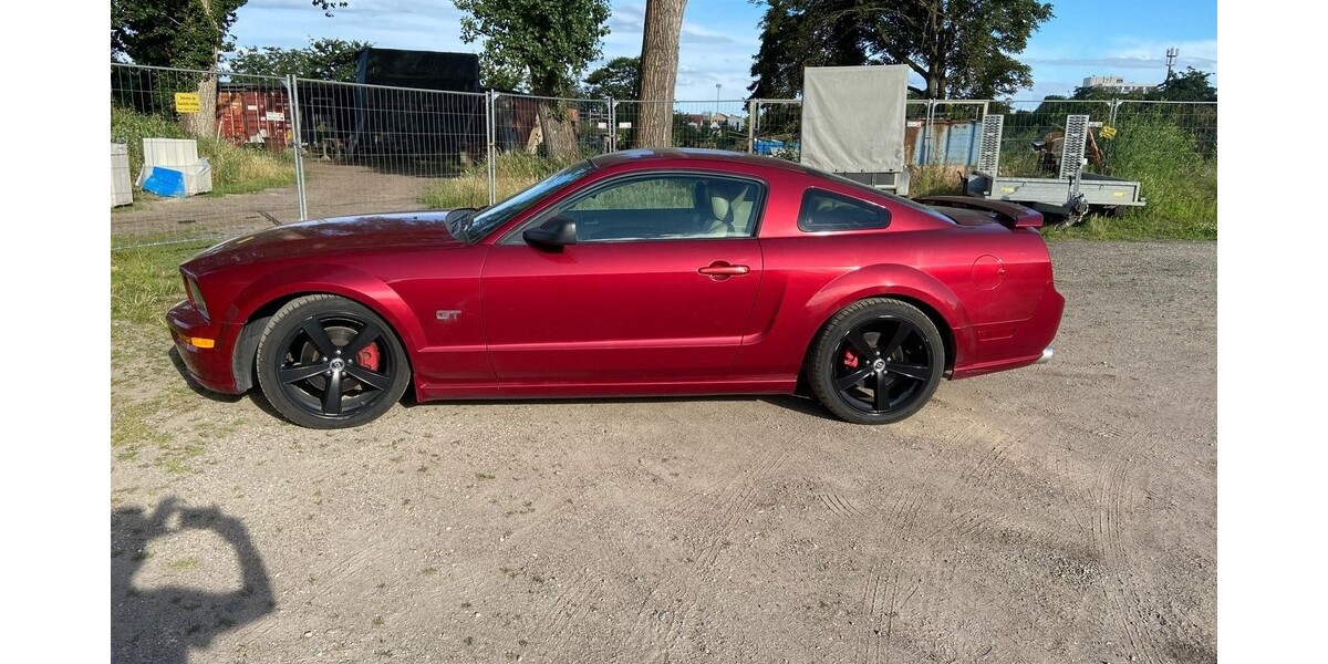 Ford Mustang 58.000 km 17.600 &euro; Mannheim 68159
