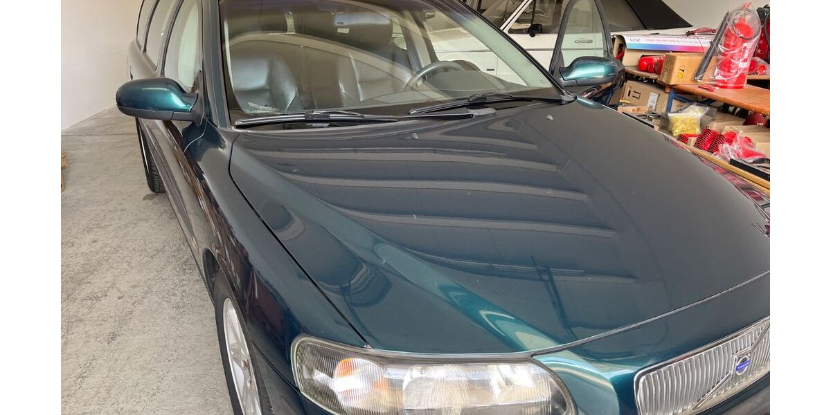 Volvo V70 227.400 km 8.950 &euro; Mannheim 68199