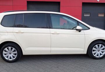 VW Touran 136.948 km 19.500 &euro; Ludwigshafen am Rhein 67059