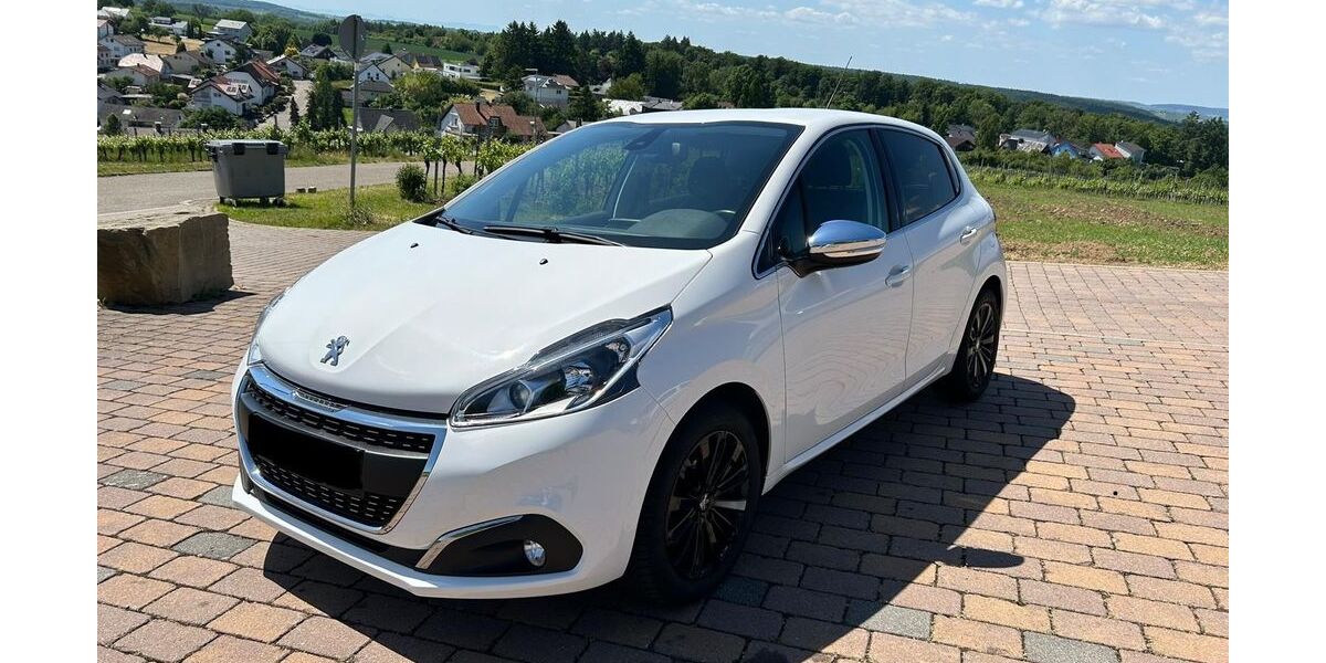 Peugeot 208 72.000 km 7.890 &euro; Sinsheim 74889