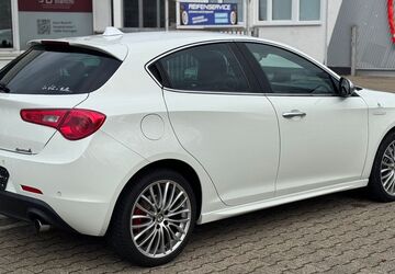 Alfa Romeo Giulietta 120.000 km 12.990 &euro; Östringen 76684