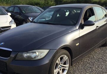 BMW 318 220.000 km 2.300 &euro; Wiesenbach 69257