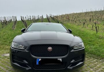 Jaguar XE 88.000 km 17.600 &euro; Heidelberg 69115