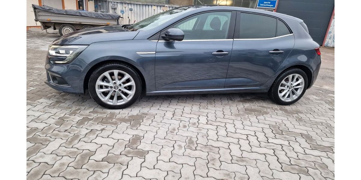 Renault Megane 76.200 km 12.500 &euro; Neuhofen 67141