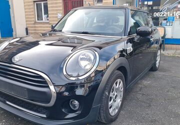 Mini One First 74.000 km 11.900 &euro; Heidelberg 69115
