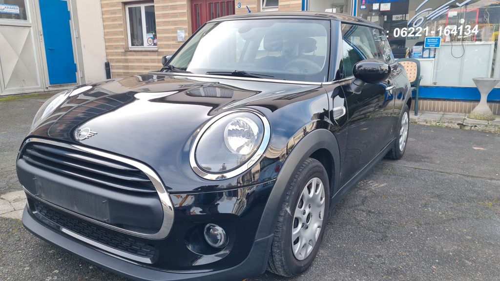 Mini One First 74.000 km 11.900 &euro; Heidelberg 69115