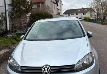 VW Golf 109.600 km 9.600 &euro; Brühl 68782