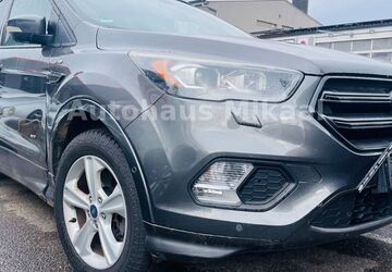 Ford Kuga 158.000 km 11.999 &euro; Ketsch 68775