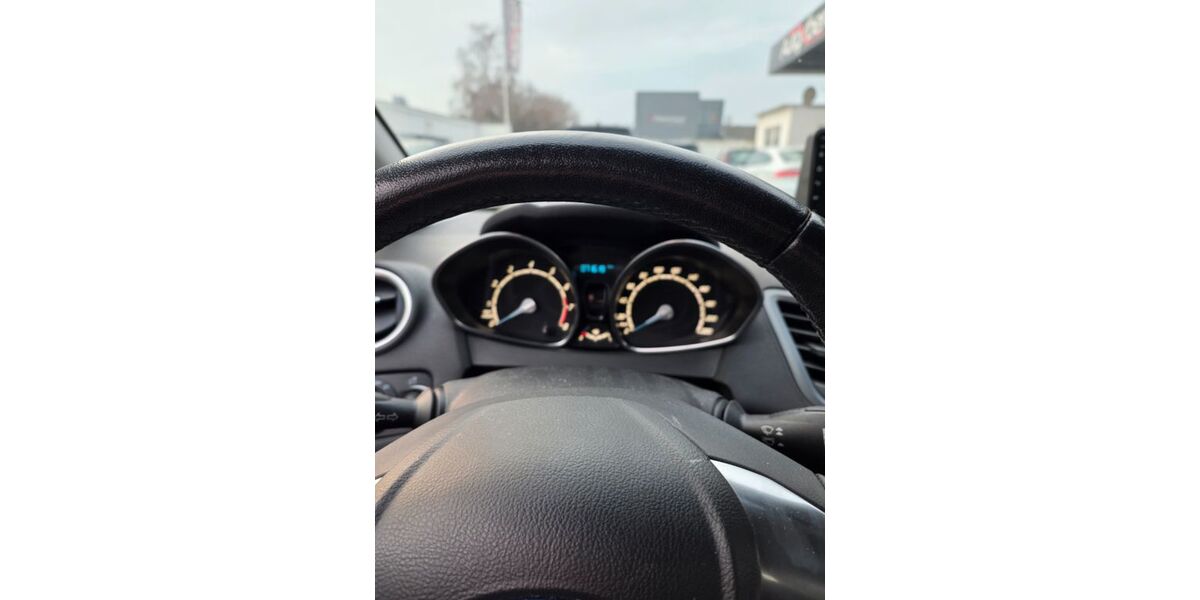 Ford Fiesta 71.619 km 6.400 &euro; Frankenthal 67227