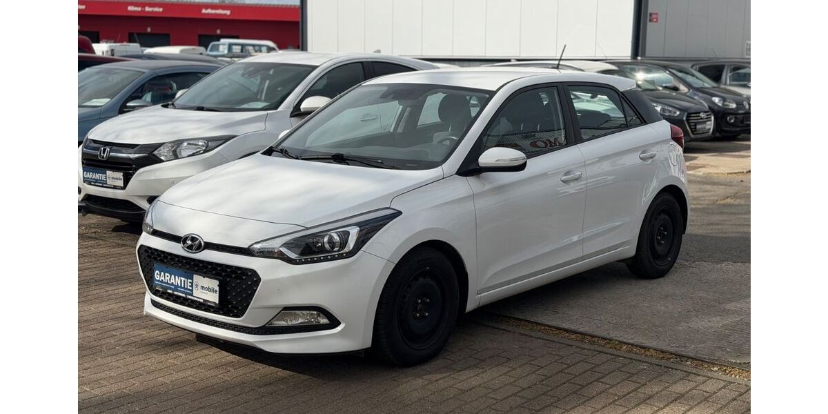 Hyundai i20 97.000 km 8.490 &euro; Ludwigshafen 67059