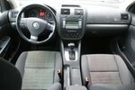 VW Golf V 1,6 TOUR AUTOMATIK 5-TÜRIG KLIMA 1.HD 108.245 km 7.985 &euro; Dossenheim 69221