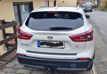 Nissan Qashqai 107.500 km 14.500 &euro; Heppenheim 64646