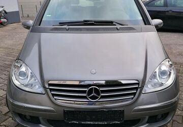 Mercedes-Benz A 180 99.285 km 2.900 &euro; Sinsheim 74889