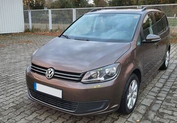 VW Touran 226.500 km 9.500 &euro; Plankstadt 68723