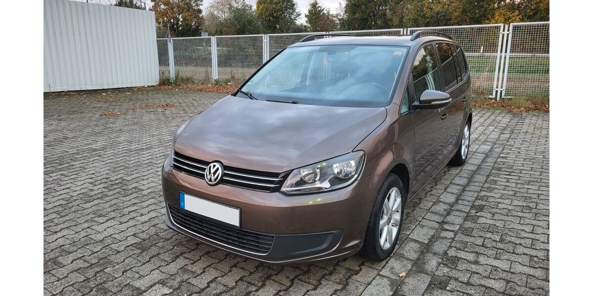 VW Touran 226.500 km 9.500 &euro; Plankstadt 68723