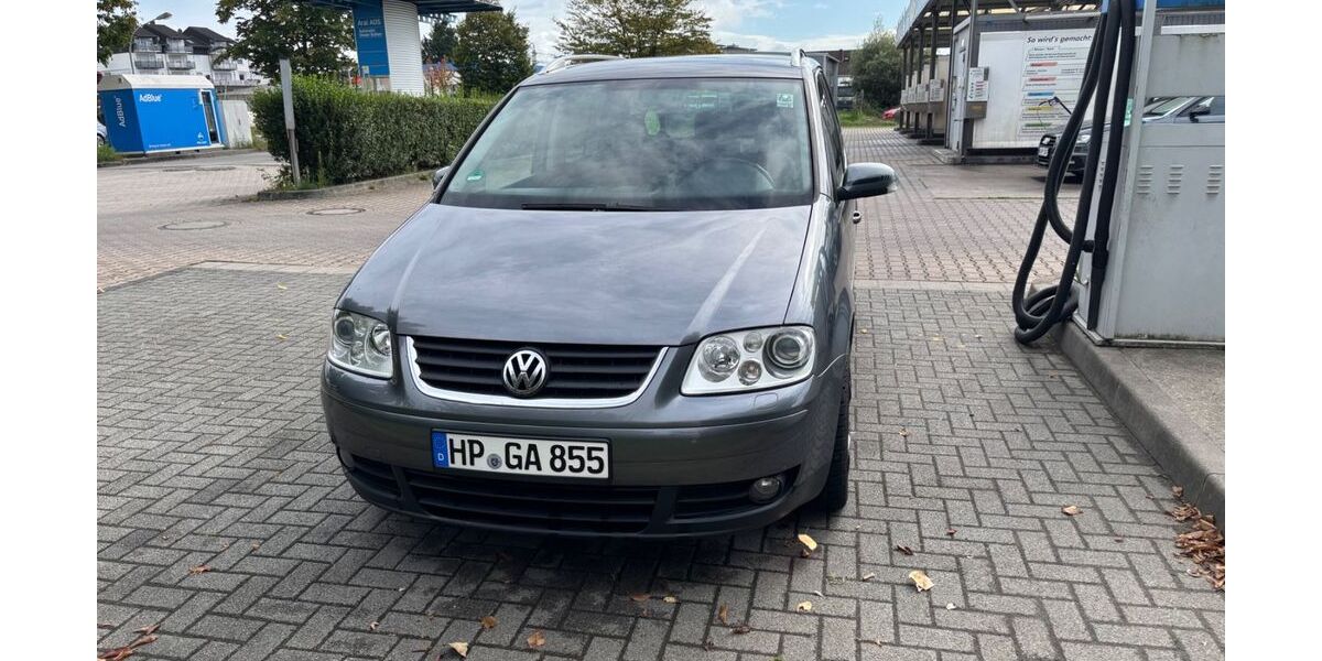 VW Touran 253.000 km 2.600 &euro; Heppenheim 64646
