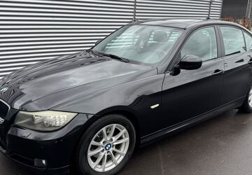 BMW 318 151.000 km 9.990 &euro; Mannheim 68305